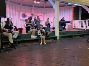 Students of the Baltimore-Washington Academy of Irish Culture perform with our céilí band